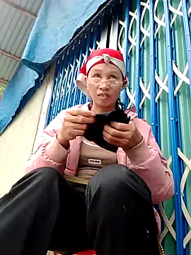 donna-bae online show from 25, 10, 2025