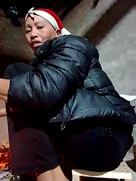 Snapshot of donna-bae chatting on 5, 2, 2026 donna-bae online show from 5, 2, 2026