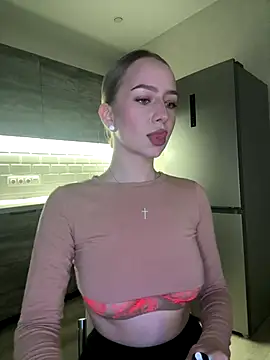 MissOyee online show from 6, 1, 2026