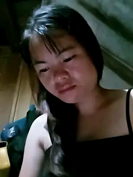 emly-xinh18 online show from 6, 10, 2025