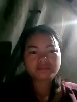 emly-xinh18 online show from 24, 10, 2025