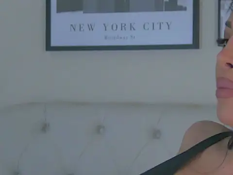 MeganRoberts22 online show from 16, 5, 2026