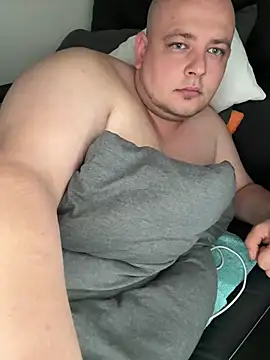 xXLustMolchXx online show from 22, 9, 2025