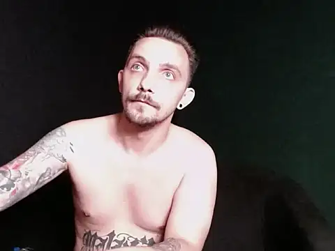 guesswhatbitch online show from 17, 9, 2025