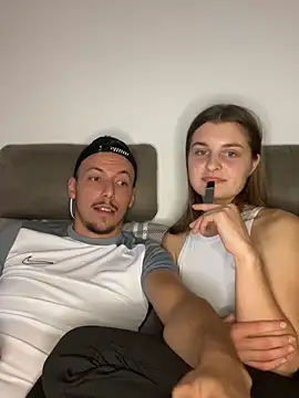 Snapshot of only4love chatting on 21, 9, 2025 only4love online show from 21, 9, 2025