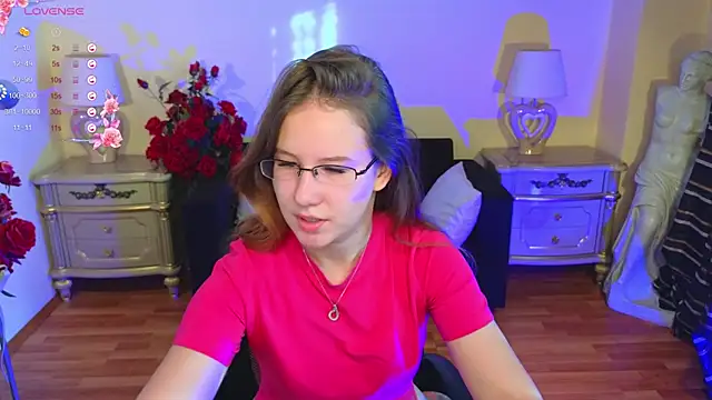 Lisa Roses online show from 7, 10, 2025