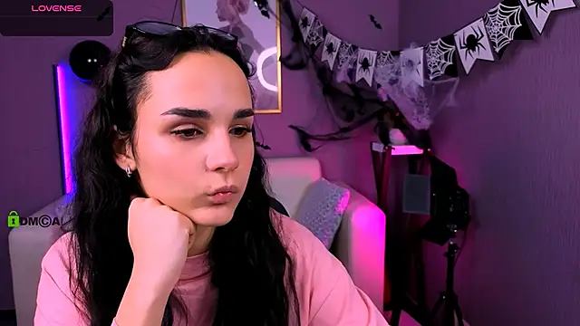 ariana ross7 online show from 25, 10, 2025