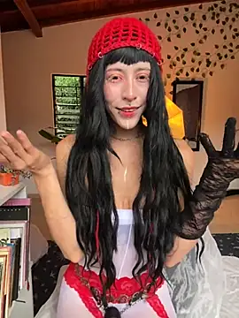 Snapshot of Nymphel1Moth chatting on 4, 11, 2025 Nymphel1Moth online show from 4, 11, 2025