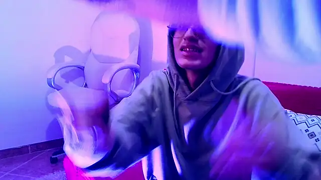 bellmontneon online show from 14, 10, 2025