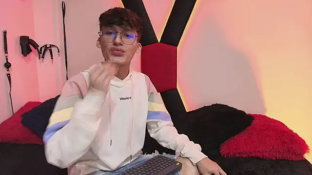 bellmontneon online show from 10, 11, 2025