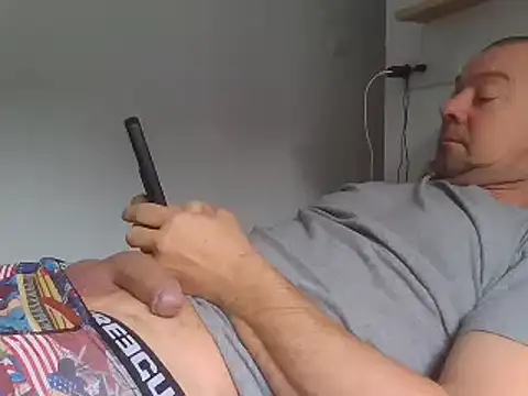 hugoboys4576 online show from 26, 11, 2025