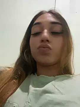 loirinhaaa online show from 23, 11, 2025