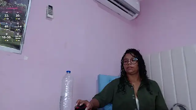 valery storm  online show from 11, 10, 2025