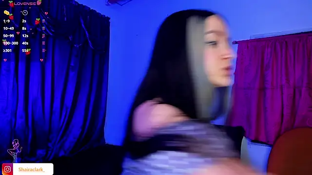 Snapshot of Shairaclark_ chatting on 2, 10, 2025 Shairaclark online show from 2, 10, 2025