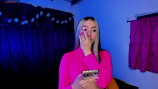 Shairaclark  online show from 31, 3, 2026