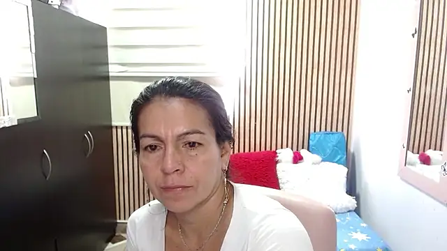 Snapshot of camilavargas_ chatting on 12, 6, 2026 camilavargas online show from 12, 6, 2026