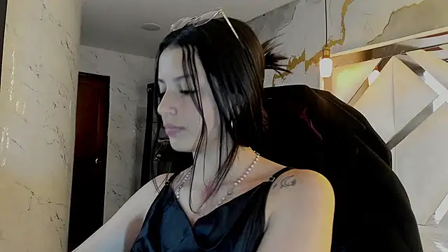 sophiadoll tf online show from 6, 4, 2026