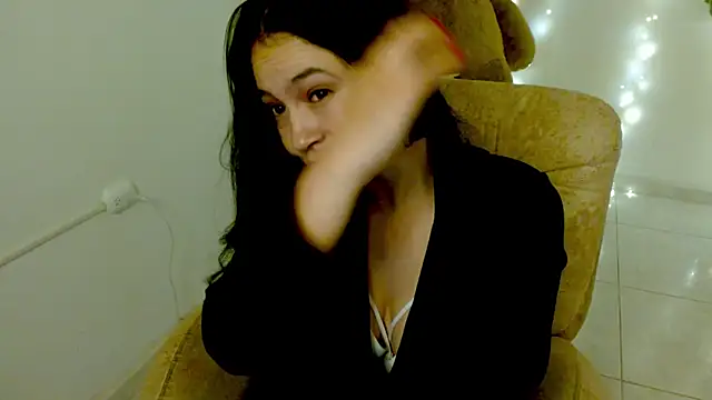 cristal1609 online show from 5, 11, 2025