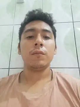 Snapshot of latinbigcock1_ chatting on 17, 2, 2026 latinbigcock1 online show from 17, 2, 2026