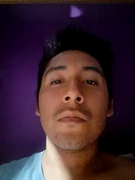 Snapshot of latinbigcock1_ chatting on 3, 3, 2026 latinbigcock1 online show from 3, 3, 2026