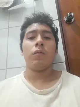 Snapshot of latinbigcock1_ chatting on 3, 4, 2026 latinbigcock1 online show from 3, 4, 2026