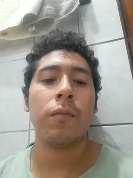 Snapshot of latinbigcock1_ chatting on 8, 4, 2026 latinbigcock1 online show from 8, 4, 2026