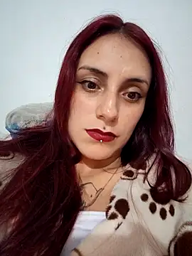 Snapshot of Anne_bh chatting on 11, 11, 2025 Anne bh online show from 11, 11, 2025