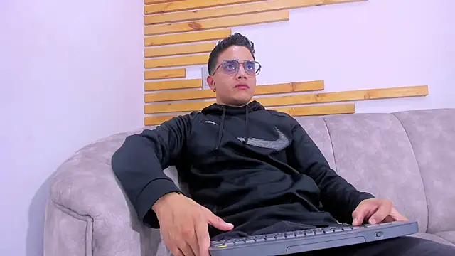 axel vega online show from 19, 9, 2025