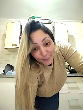 Lunita86 online show from 12, 10, 2025