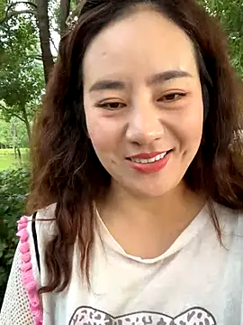 Kayla-love online show from 6, 10, 2025