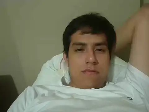 Snapshot of supguyLat chatting on 4, 6, 2026 supguyLat online show from 4, 6, 2026