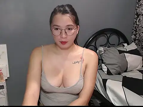 XxBigcumxX online show from 1, 12, 2025