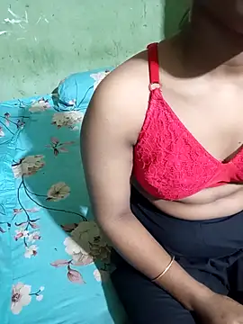 Snapshot of Cute_Couple59 chatting on 5, 11, 2025 Cute Couple59 online show from 5, 11, 2025