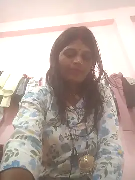 Hott cutgirl online show from 3, 10, 2025