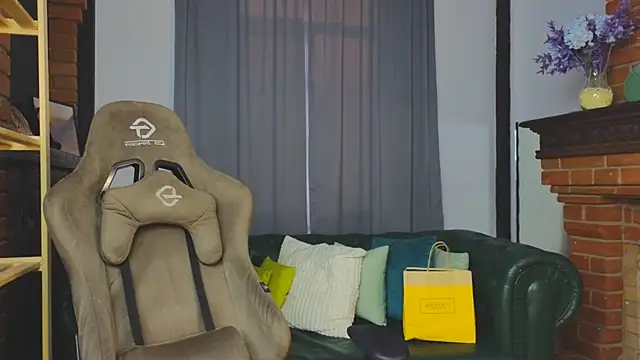 Marta Wils online show from 19, 11, 2025