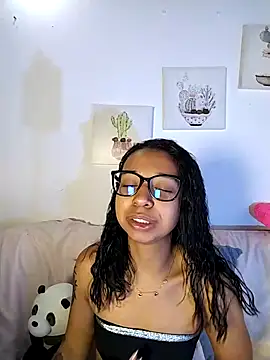 Suzanelee1 online show from 29, 10, 2025