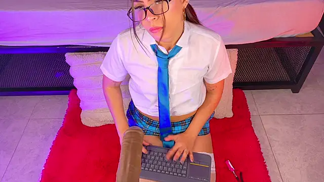 KeendraFox  online show from 19, 2, 2026