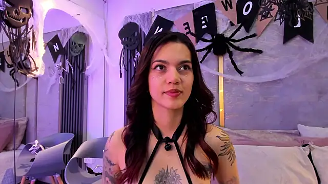 Snapshot of Vero_Jenkins chatting on 1, 11, 2025 Vero Jenkins online show from 1, 11, 2025