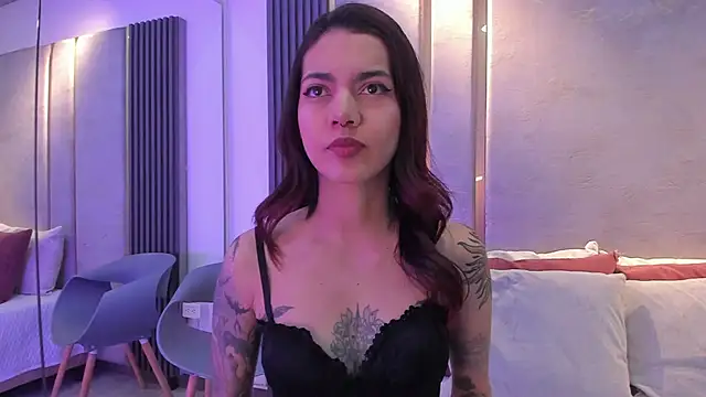 Snapshot of Vero_Jenkins chatting on 19, 11, 2025 Vero Jenkins online show from 19, 11, 2025