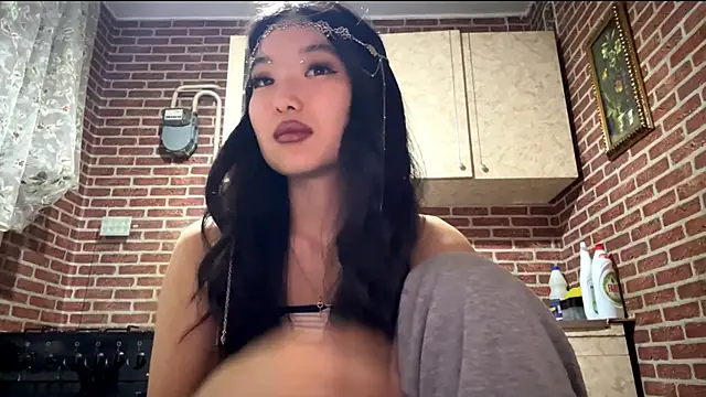 EmmaLeexth online show from 21, 12, 2025