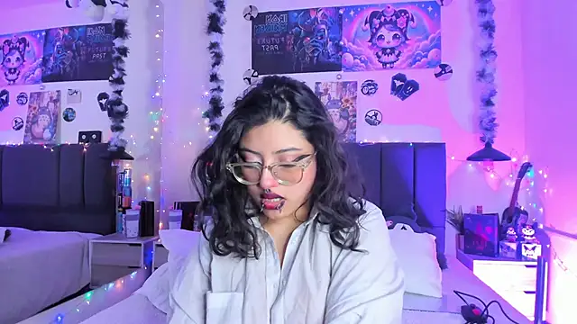 SabrinaV  online show from 14, 2, 2026