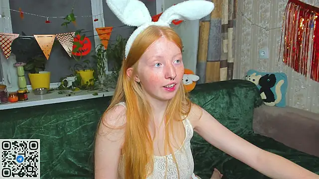 Snapshot of RitaSweety18 chatting on 29, 10, 2025 RitaSweety18 online show from 29, 10, 2025