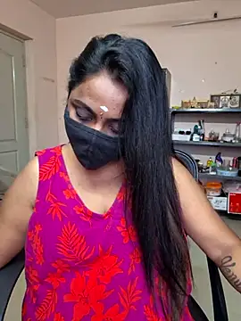 queendivya online show from 3, 7, 2026