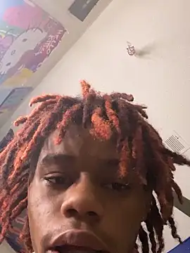 Snapshot of Zayinc chatting on 2, 11, 2025 Zayinc online show from 2, 11, 2025