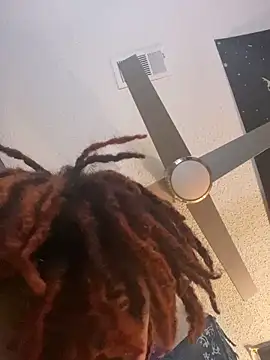 Snapshot of Zayinc chatting on 3, 11, 2025 Zayinc online show from 3, 11, 2025