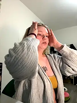 Snapshot of lame_cat chatting on 4, 10, 2025 lame cat online show from 4, 10, 2025