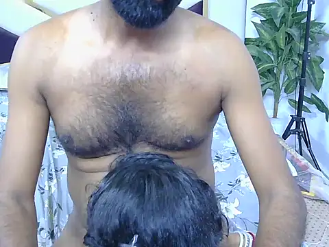 Snapshot of Lovelyy-couple chatting on 27, 9, 2025 Lovelyy-couple online show from 27, 9, 2025