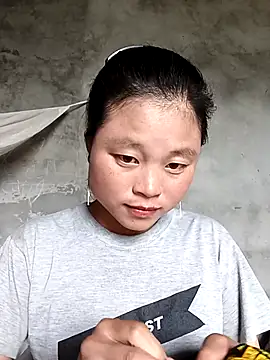 clara-cute online show from 25, 9, 2025
