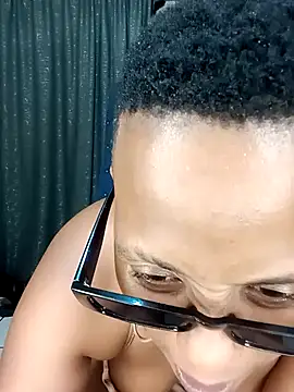 Snapshot of SexyCurves96 chatting on 5, 10, 2025 SexyCurves96 online show from 5, 10, 2025