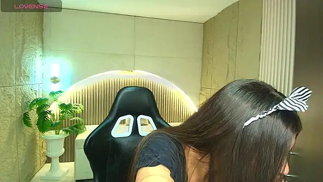 dany r  online show from 18, 11, 2025